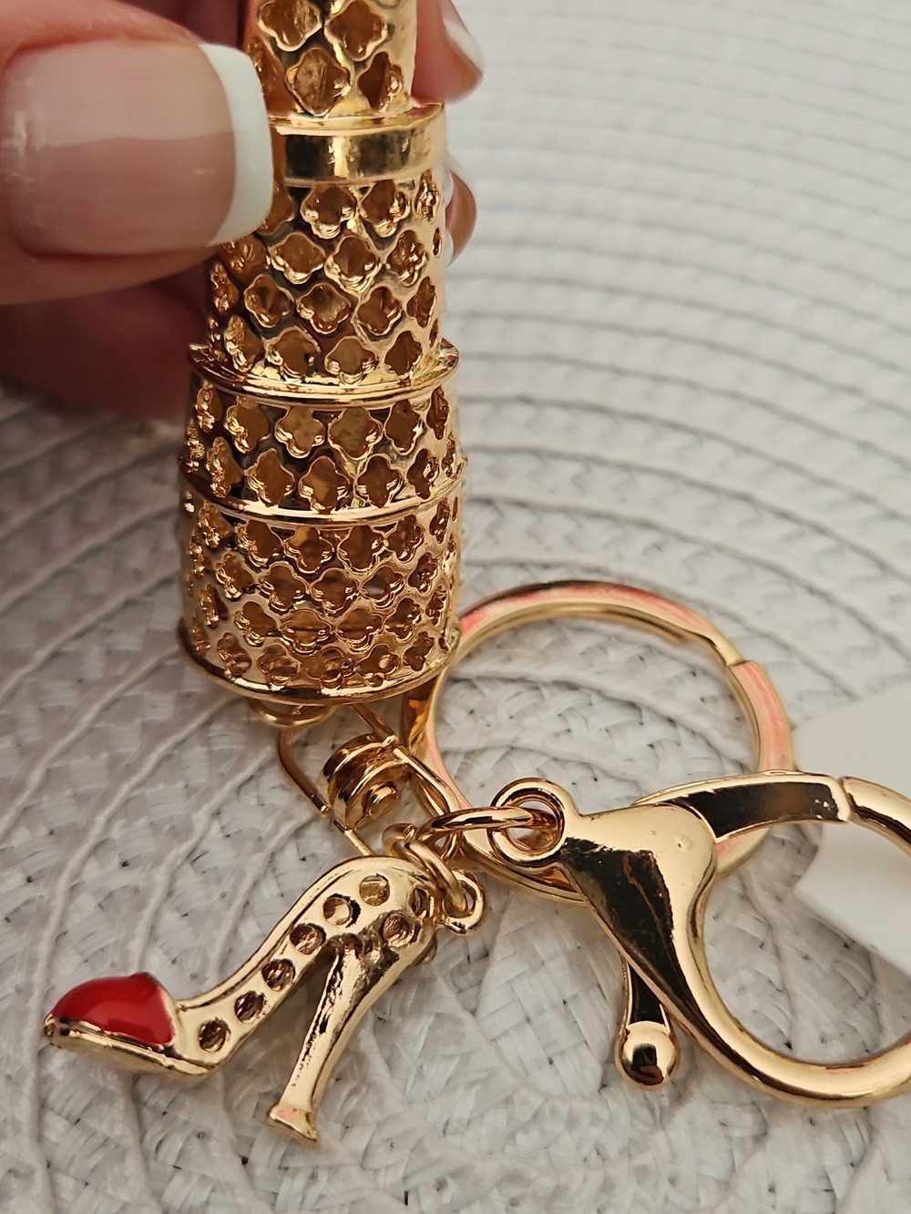 Gold Lipstick And Heel Keychain with Red Accent and Pearl/Rhinestone Detail - Picture 2 of 4